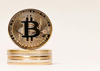 Amazon podría añadir Bitcoin a su tesorería para combatir la inflación y proteger las ganancias