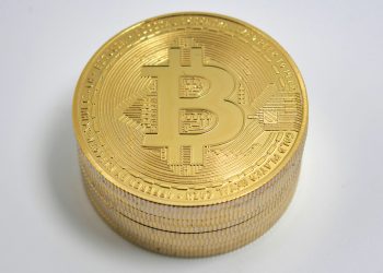 ¿Repunte de Bitcoin a 166.000 dólares? Un analista explica cómo podría suceder