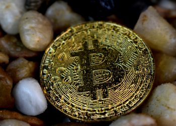 LMACD Indicator Reveals Where The Bitcoin Price Is After Rejection From $97,000