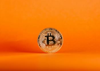 Bitcoin’s $104,000 Peak Sparks High-Stakes Short Positions – Details