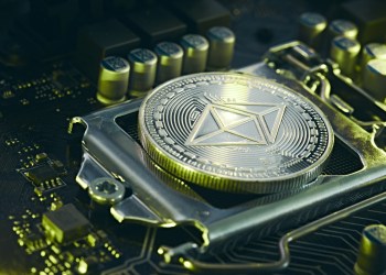 Ethereum Stuck Between Retail Sell-Off And Whale Accumulation, Analyst Explains