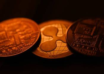 SWIFT entra en la Era Blockchain: ¿Desafío a Ripple y la Ascensión de las Stablecoins?