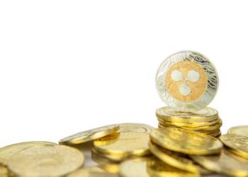 XRP: Actividad en Cadena Explota, Ballenas Venden – ¿Qué Pasa con el Precio?