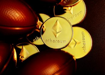Ethereum: ¿Se Enfría el Rally? Análisis de ETF, Resistencia Clave y Posibles Retrocesos