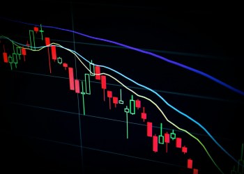 Bitcoin se desploma: ¿El mercado está sobrecomprado y listo para otra caída?