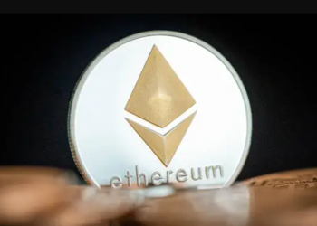 Ethereum: Whale Apre Posizione Long da 300 Milioni di Dollari
