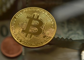 Bitcoin al Rojo Vivo: La Cruz Dorada Predice un Rally Épico (¡¿$400.000?!)