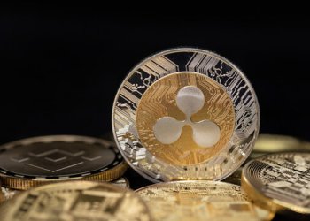 ¡XRP a $473,000? Un Analista Revela la Explosiva Predicción y el Camino a la Luna!