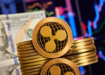Why This Analyst Is More Bullish On XRP Over Ethereum For The Short-Term