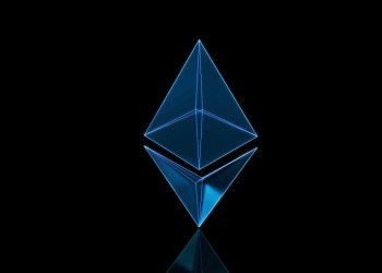 Ethereum Whales Quietly Accumulate As Stablecoin Usage Skyrockets 400%