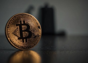 Bitcoin se prepara para un movimiento decisivo: ¿hacia $107,000?