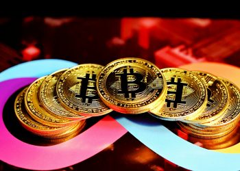 Trump Anuncia Aranceles Punitivos: ¿Cómo Afecta a los Mercados y el Bitcoin?