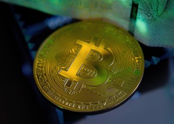 ¿Puede caer el precio de Bitcoin a $4,000? Expertos alertan sobre una posible caída