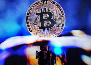 Bitcoin y Ethereum suben impulsados por ETFs institucionales y tensiones geopolíticas