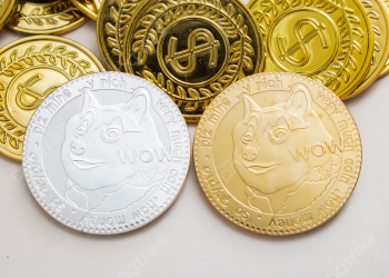 Dogecoin en peligro: el par BTC se desploma y la estructura de precios se vuelve bearish