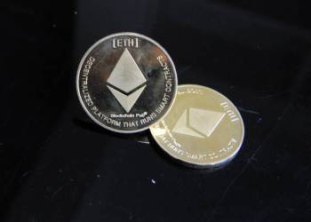 Ethereum bajo presión: ETH/BTC rompe triángulo descendente y enfrenta nuevos mínimos