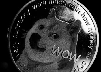 Dogecoin: Análisis del Gráfico Mensual Invertido que Predice un Rally Históricamente Alcista