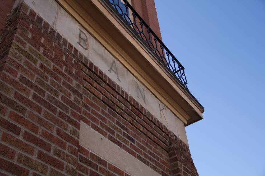 bitcoin banks, bitcoin regulation, bitcoin payments