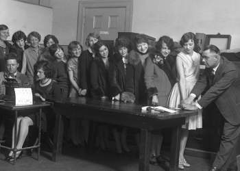 Fingerprints Public Domain Publication Los Angeles Daily News Publication date March nd