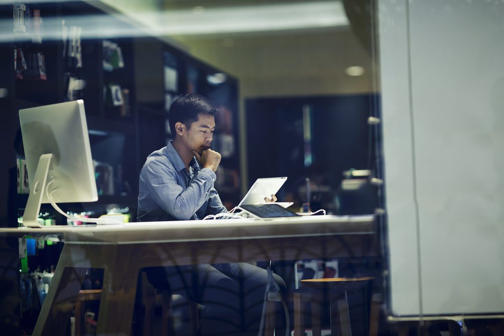 Survey: 14% of 25-30-Year-Old Japanese Male Office Workers Own Cryptocurrencies