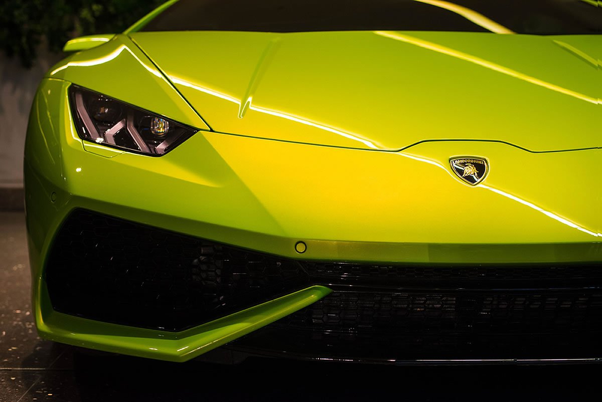 Consensus 2018 Features 'Lambos' And Bankers Out of ...