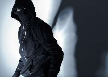 House Movers Accidentally Steal $10,000 in Bitcoin, Arrested by Police