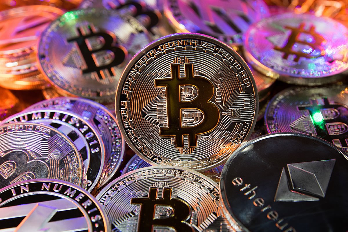 Crypto Analysts: Bitcoin's Calm Indicates Market Will ...