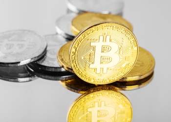 Bitcoin Trades Flat as Crypto Markets Experience Mixed Trading Session