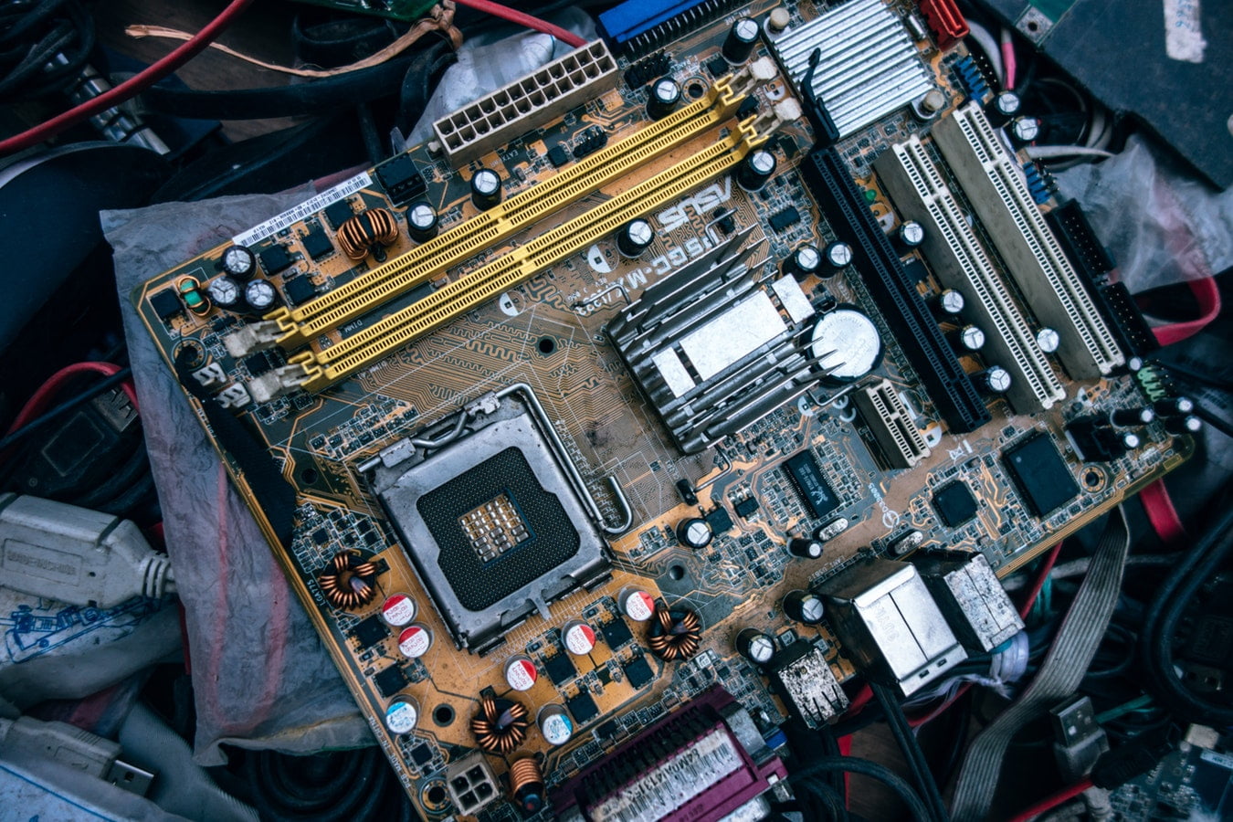 What Are The Top Bitcoin & Crypto Hardware Wallets?