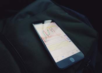 Bitcoin Price and Stocks Do Not Correlate, Indicates Latest FRED Data