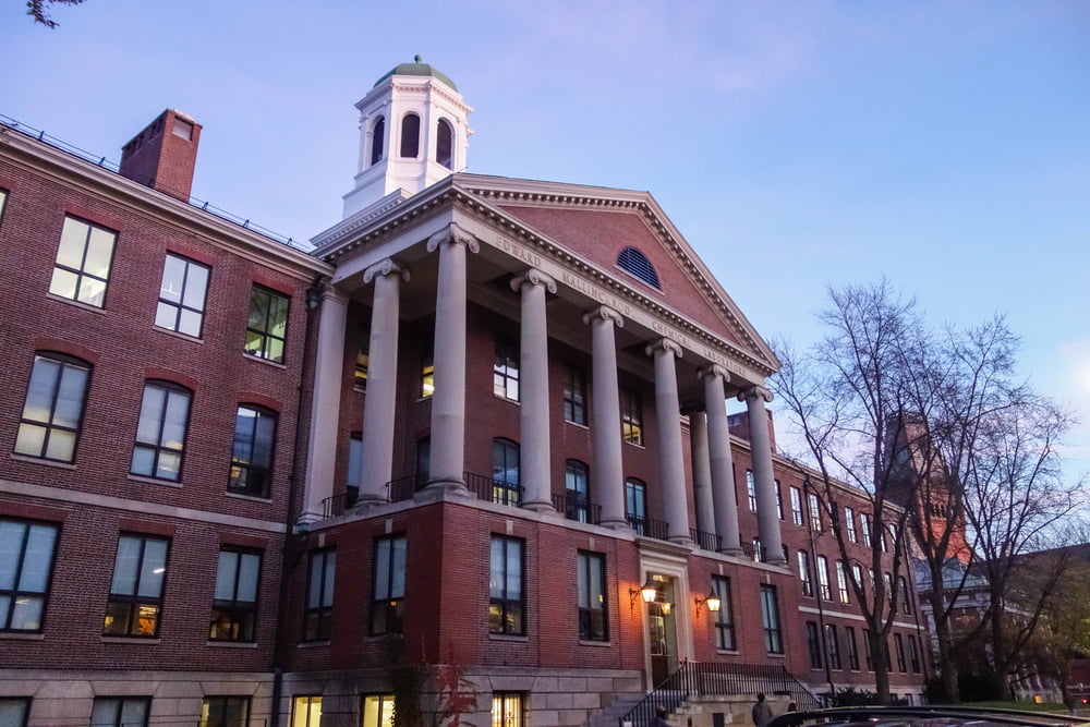 Harvard Endowment Invested up to $12.65M in Blockstack Token Sale