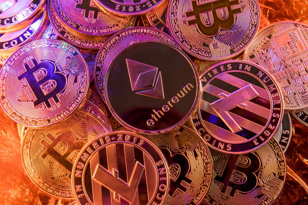 Bitcoin And Crypto Market Remains Vulnerable: BCH, XLM, EOS, TRX Analysis