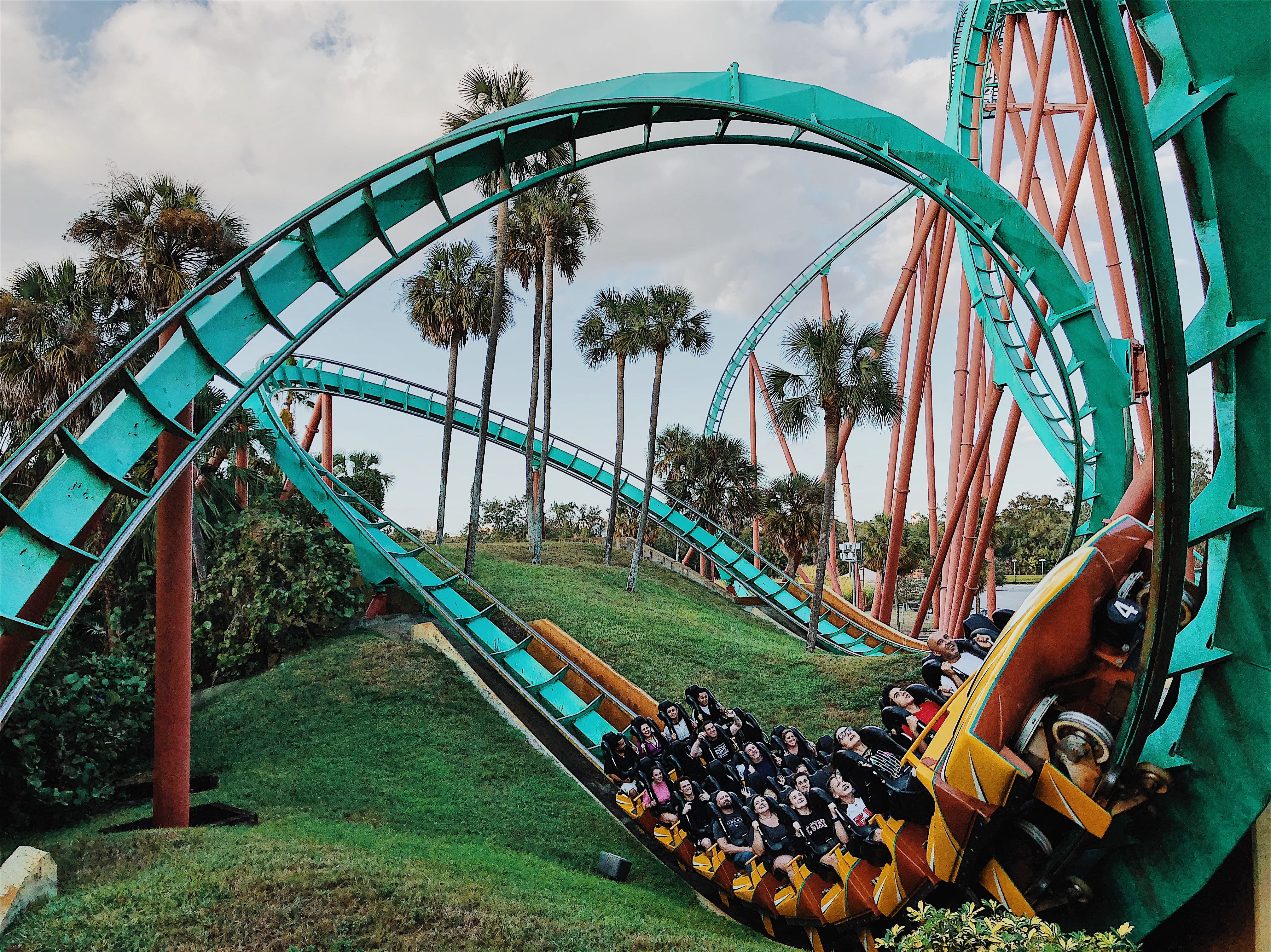Bitcoin Plunges Back Down to $9,600 After Rising Above $12,000