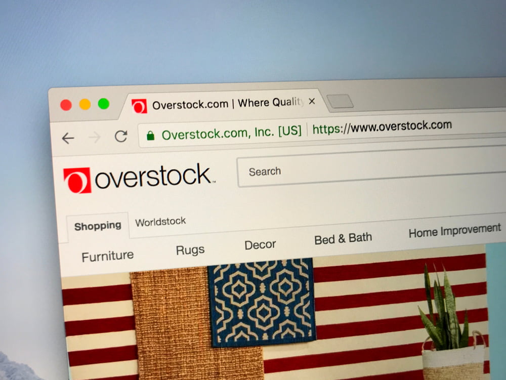 Overstock Still Focusing on Crypto Despite Embattled CEO’s Departure