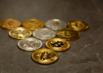 bitcoin price triangle