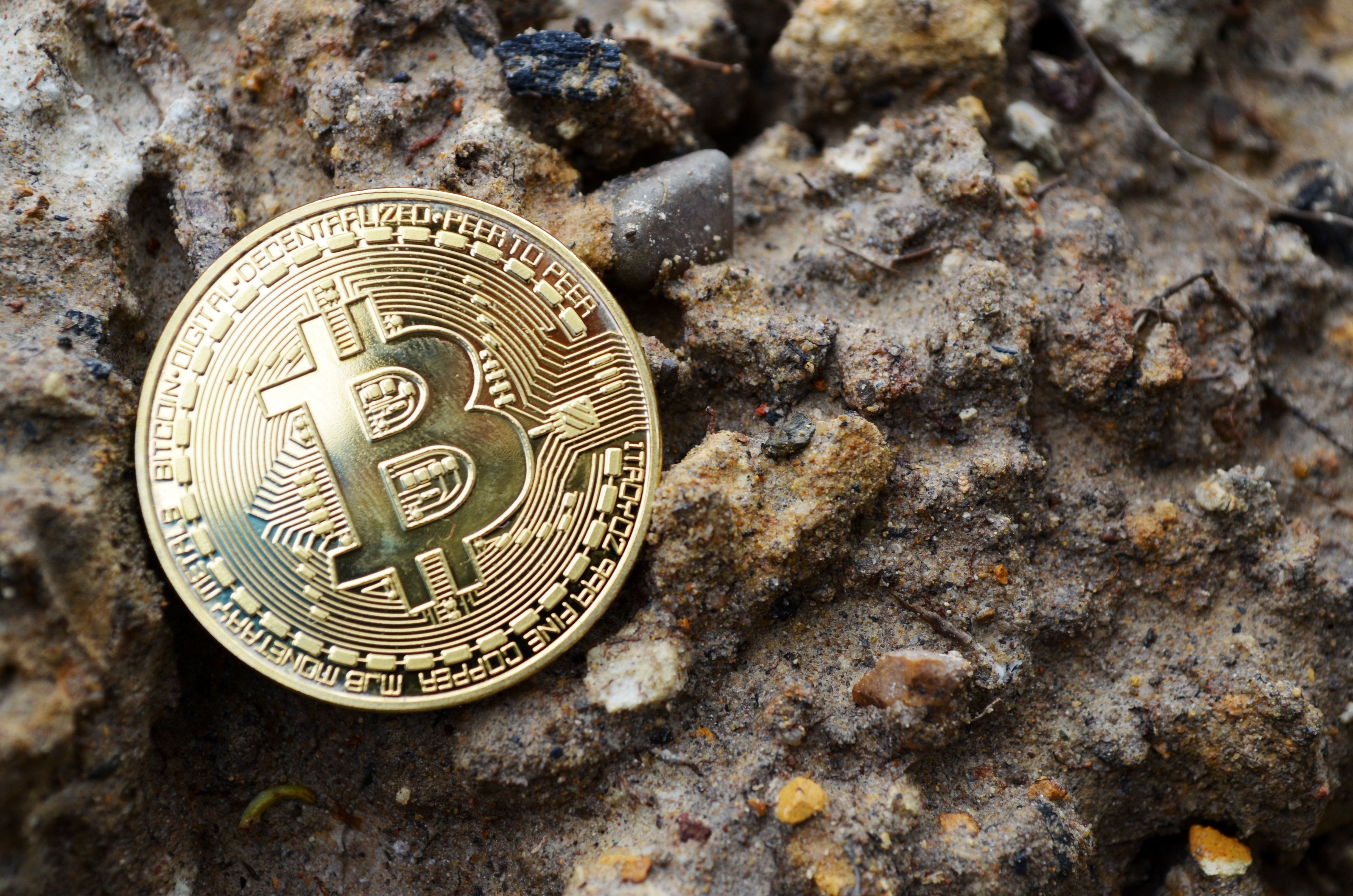 bitcoin crypto mark dow, short