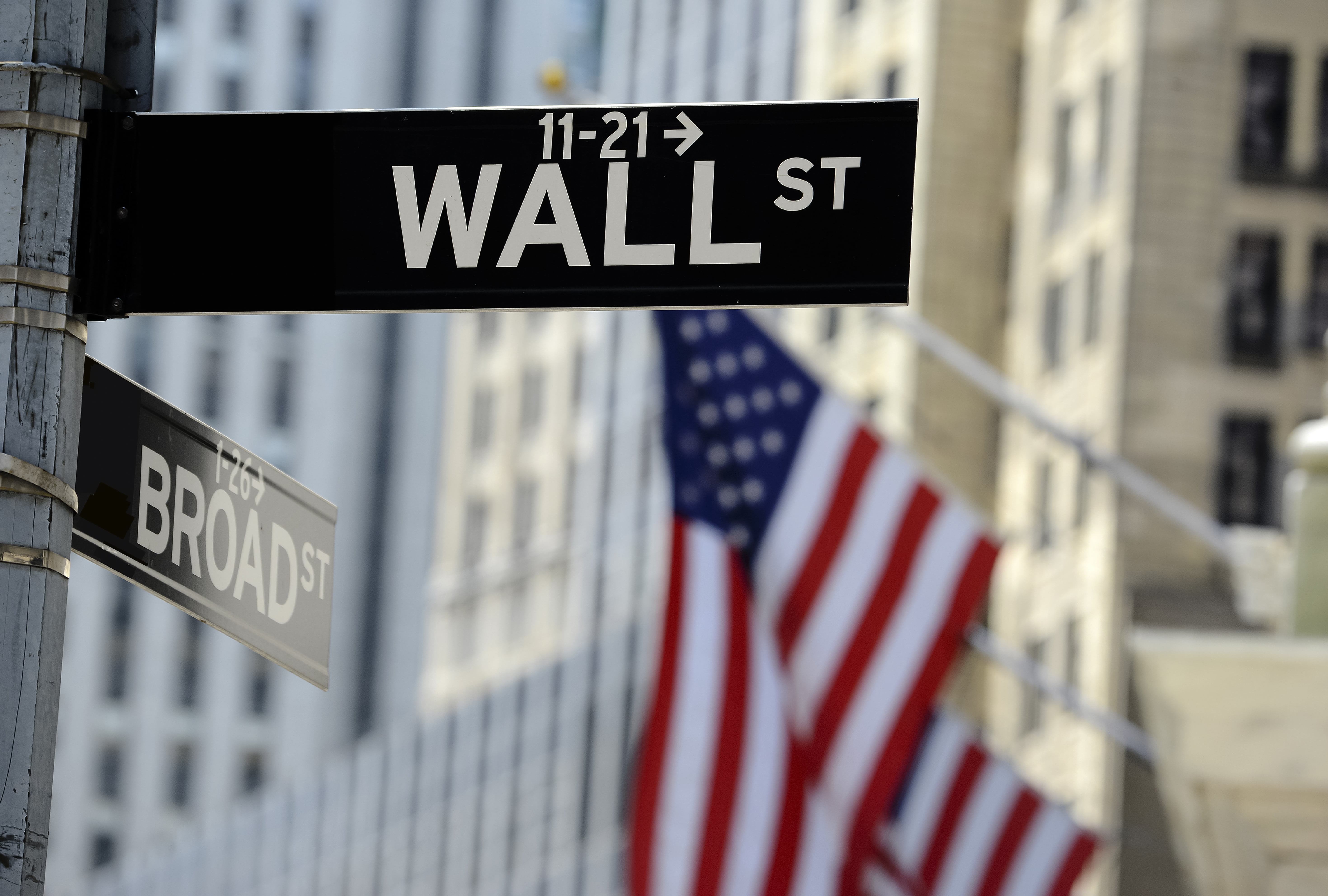 Bitcoin and Wall Street have opposing philosophies