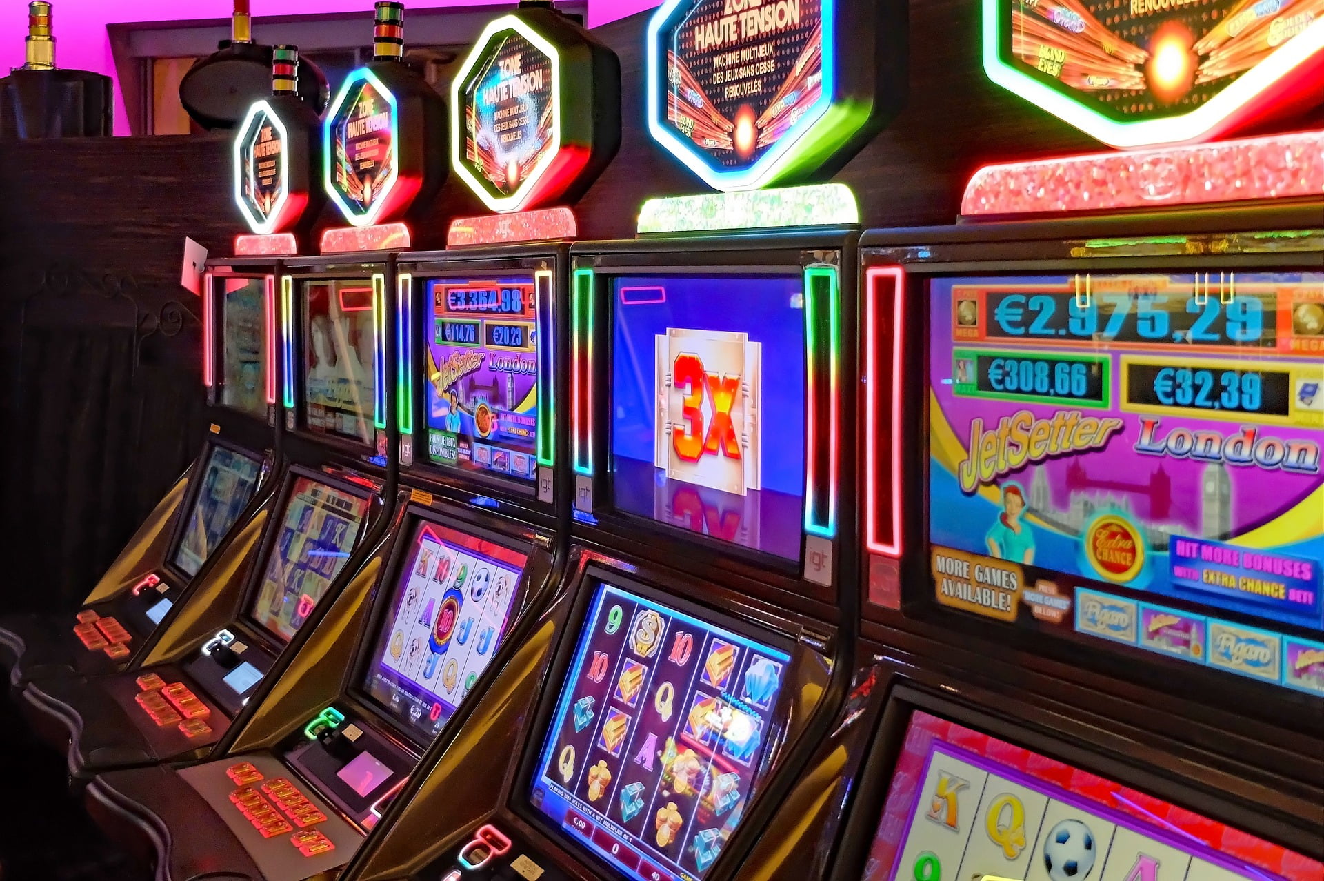 Ever Wonder What Makes the Slots so Popular?