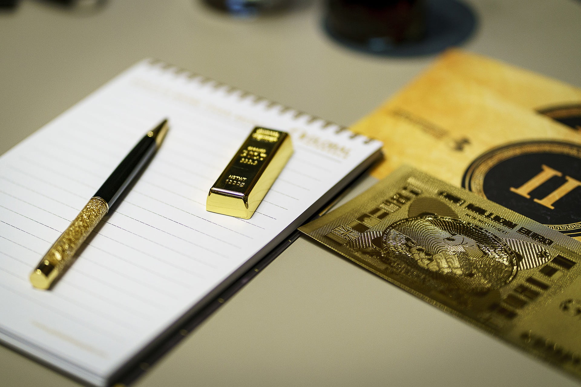 Why UBS Analysts Expect a Strong Gold Reversal Despite Recent 7% Upsurge