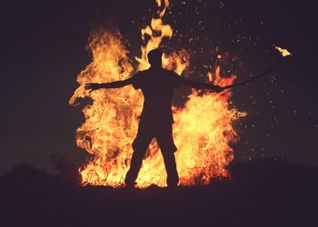 Renowned Analyst Claims Bitcoin Heads to $6,300, But Is it Realistic?