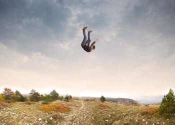 Bitcoin in Biggest Weekly Decline Since March as Price Falls by $700