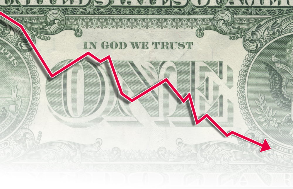 A $10,000 Bitcoin Retest Likely as Dollar Loses Its Charm