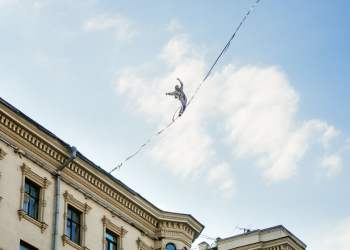 Analyst Sets Bitcoin Target at $10,450 as Price Holds Mid-2019 Support