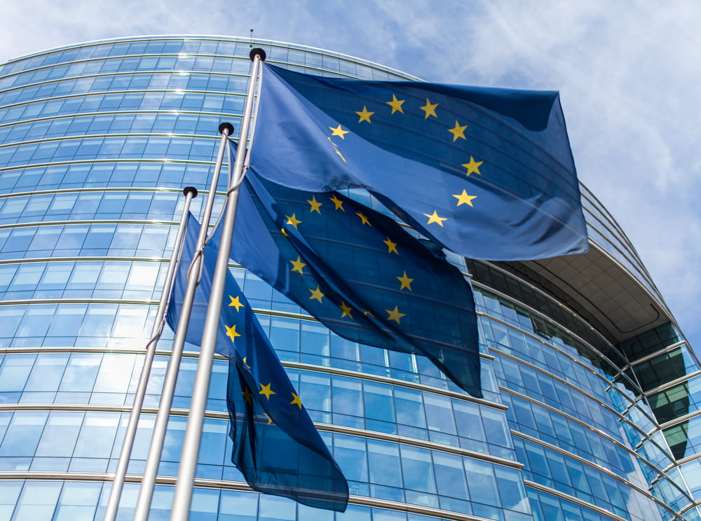 Bitcoin Signals Bullish Breakout as EU Confirms $2tn Stimulus Package