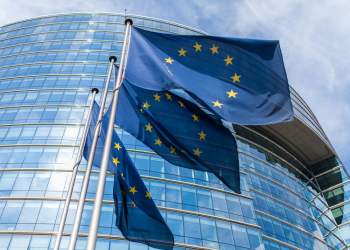 Bitcoin Signals Bullish Breakout as EU Confirms $2tn Stimulus Package