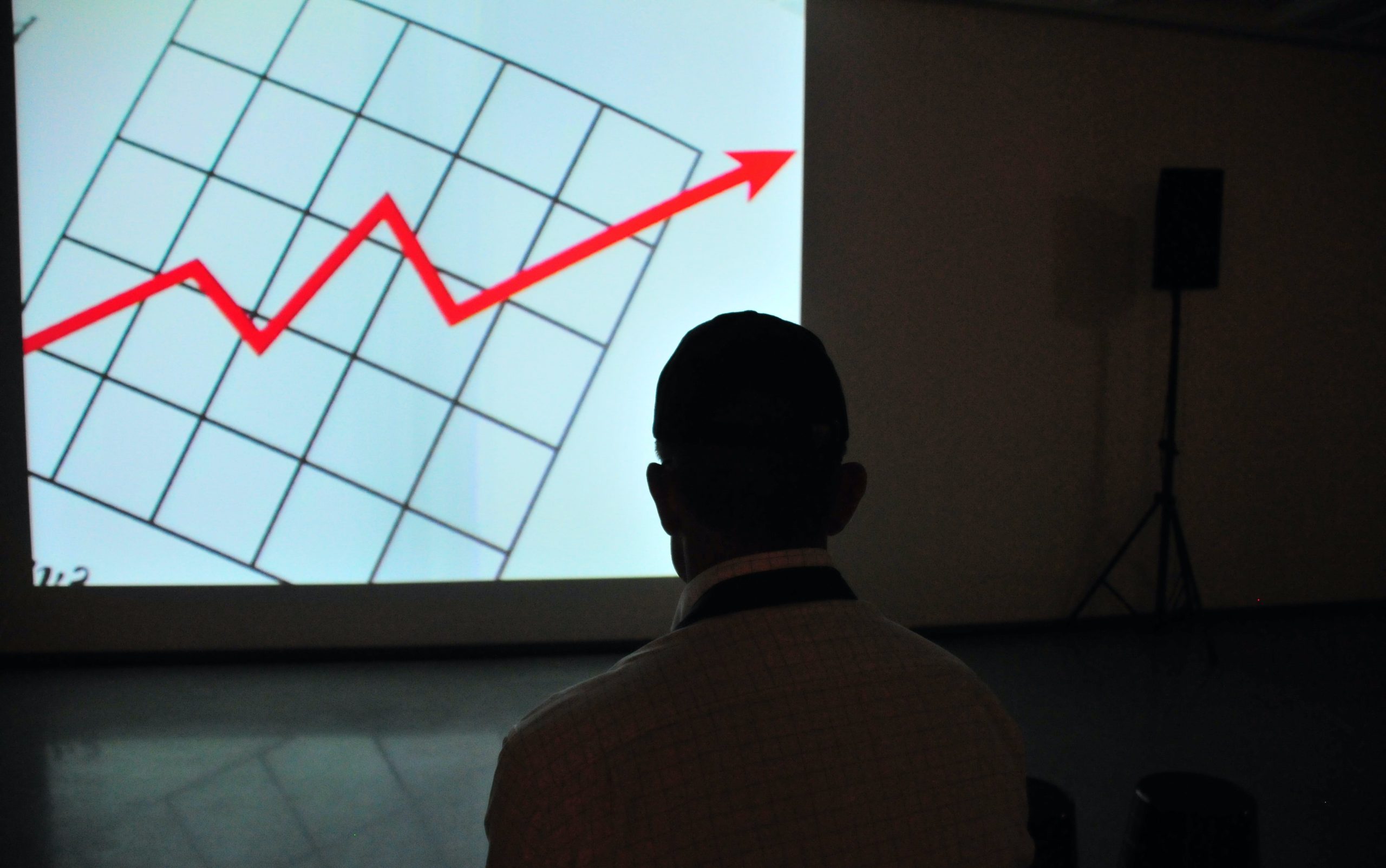 Forex Analyst Explains Why Chainlink Price Could Surge 80% Higher
