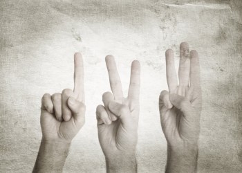 3 Reasons Why Bitcoin Rebounded, Dollar Slumped Ahead of Powell's Speech