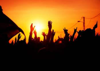 Hoskinson Estimates March 2021 For Full Decentralization of the Cardano Network