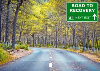 AAVE Jumps 25% on DeFi Market Comeback; Analysts Predict Bull Run