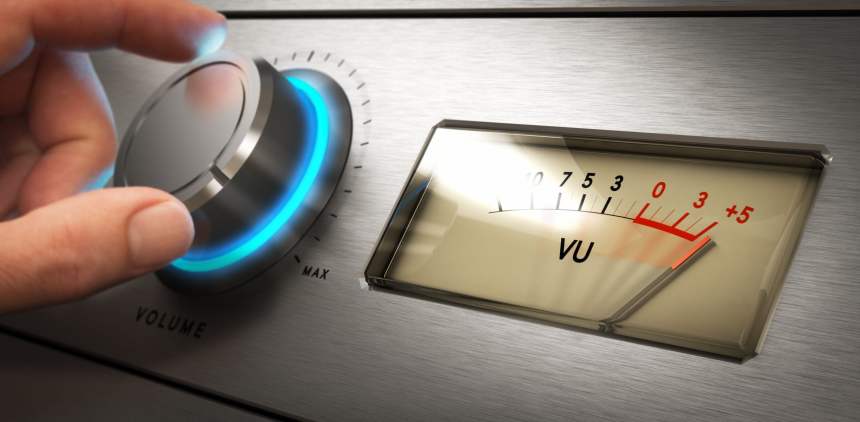 defi volume yfi uni eth lend aave